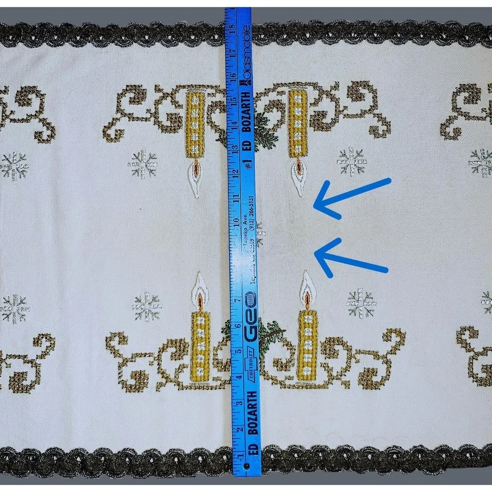 Holiday Xmas Candles Snowflakes Needlework Wool Runner Vtg / Antique 18x42